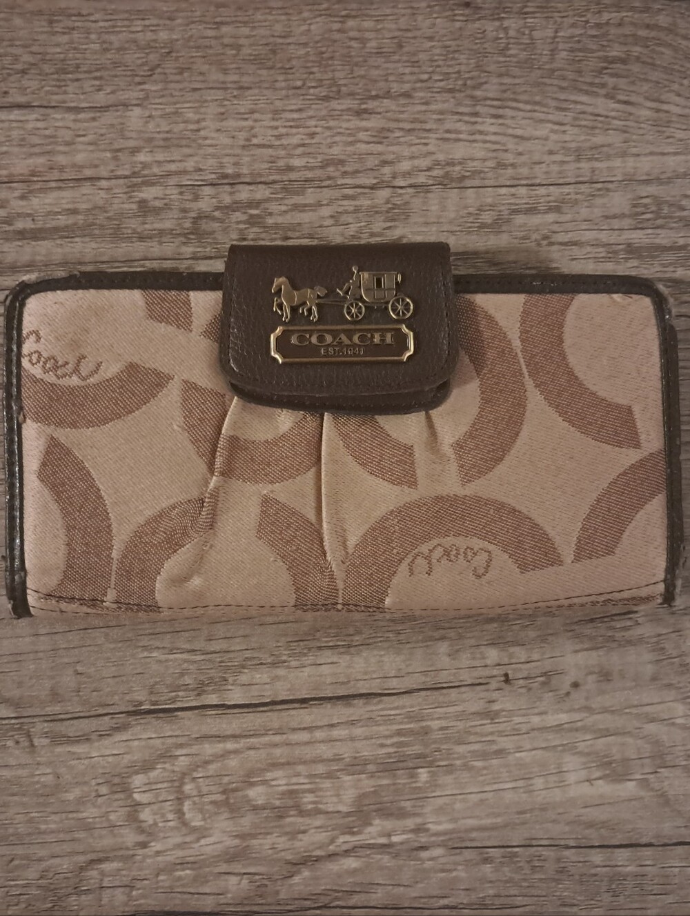 COACH Signature Canvas Continental Wallet in Brown/Tan